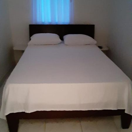 Tita'S Airport Hotel Cartagena Exterior foto