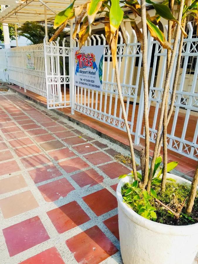 Tita'S Airport Hotel Cartagena Exterior foto
